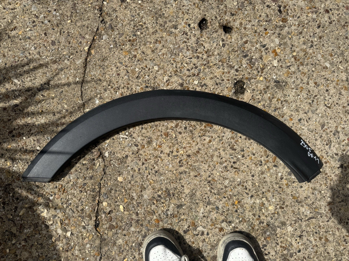 VAUXHALL CROSSLAND X WHEEL ARCH WING TRIM REAR LEFT 13482071 MK1 2017-2021