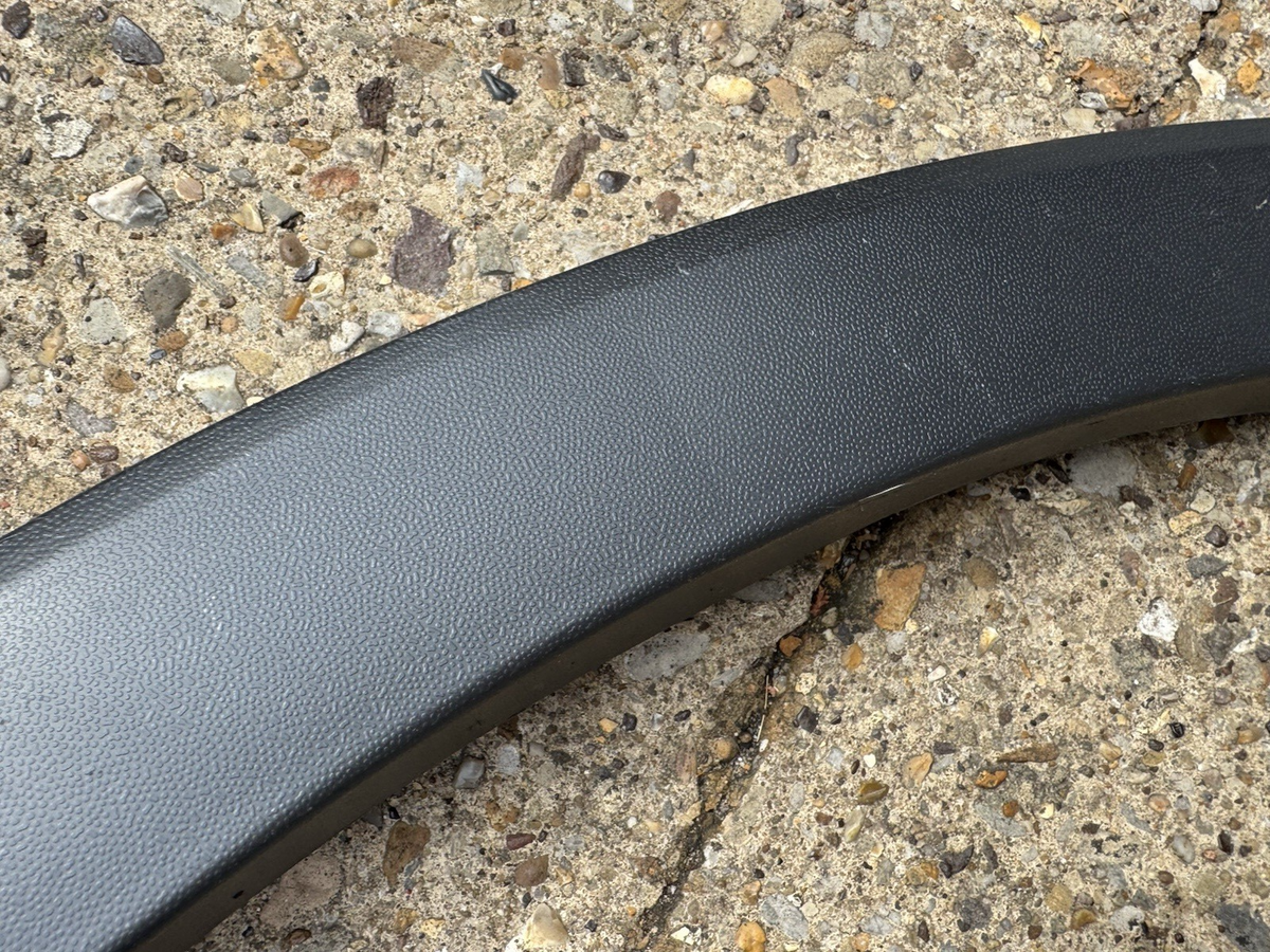 Volkswagen Tiguan LH Rear Wing Fender Trim Arch Moulding 5NA854819J