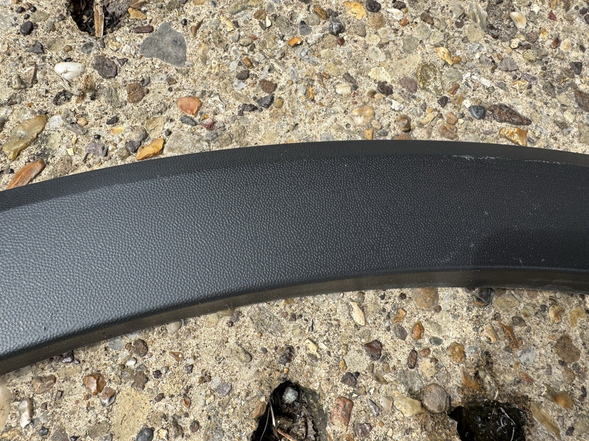 Volkswagen Tiguan LH Rear Wing Fender Trim Arch Moulding 5NA854819J