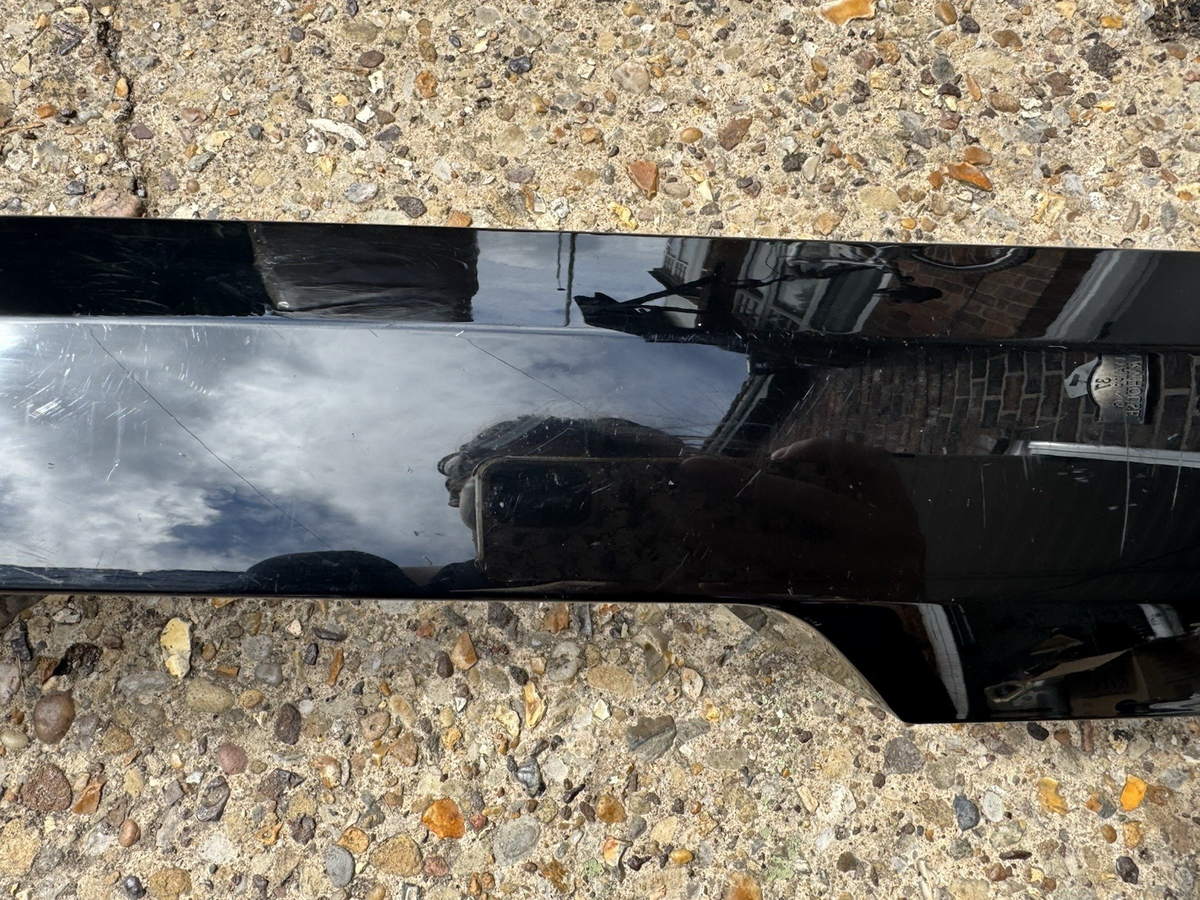 PEUGEOT 208 TAILGATE TRIM PANEL STRIP 9826944480  2018-