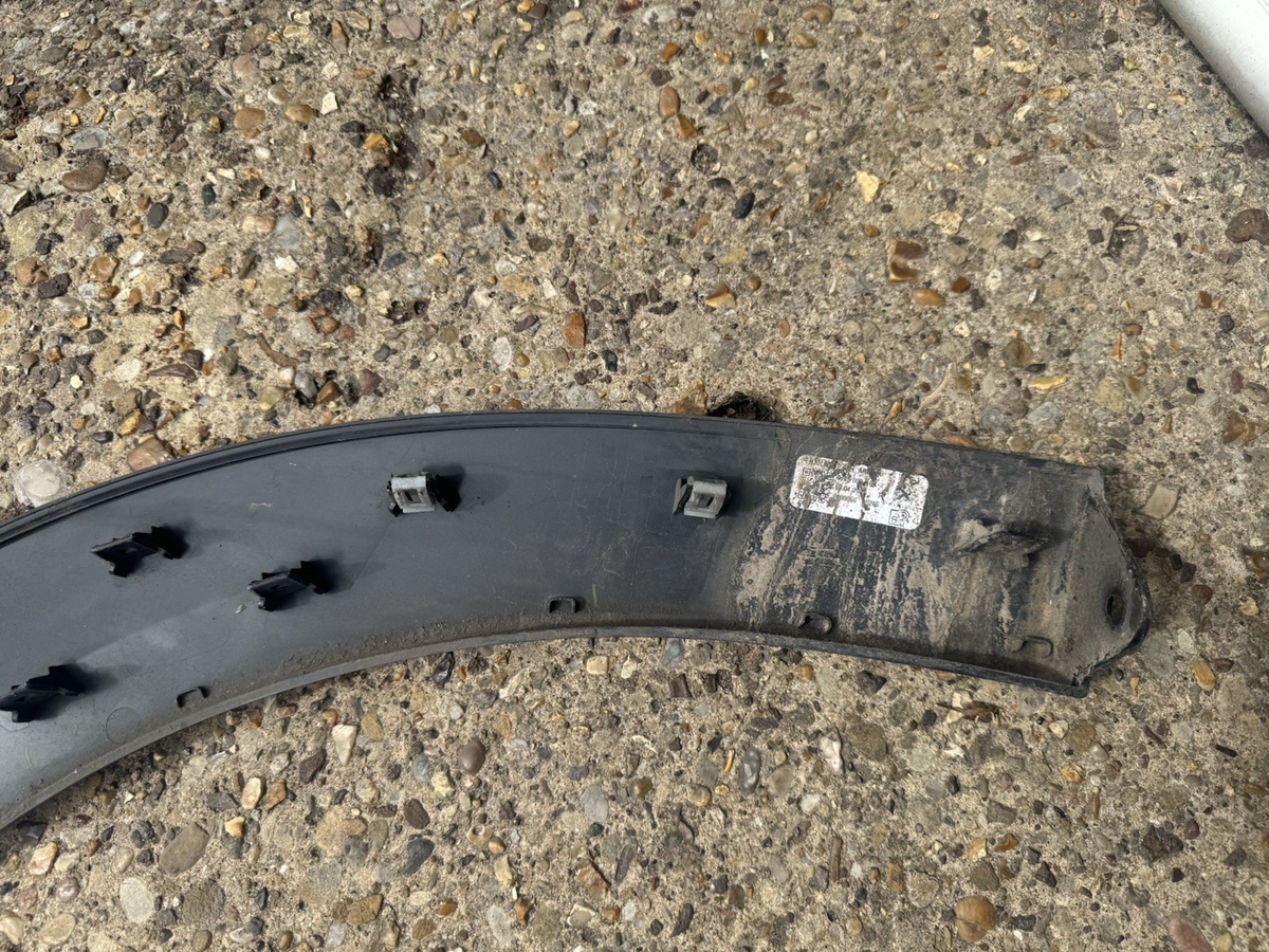 GENUINE PEUGEOT 208 WHEEL ARCH TRIM REAR DRIVER SIDE 2018-ON P/N 9824722480