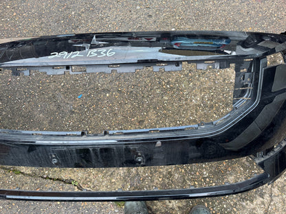กันชนหน้า POLESTAR 2 ตั้งแต่ปี 2020 เป็นต้นไป | OEM 31690327 อะไหล่แท้ใช้แล้ว