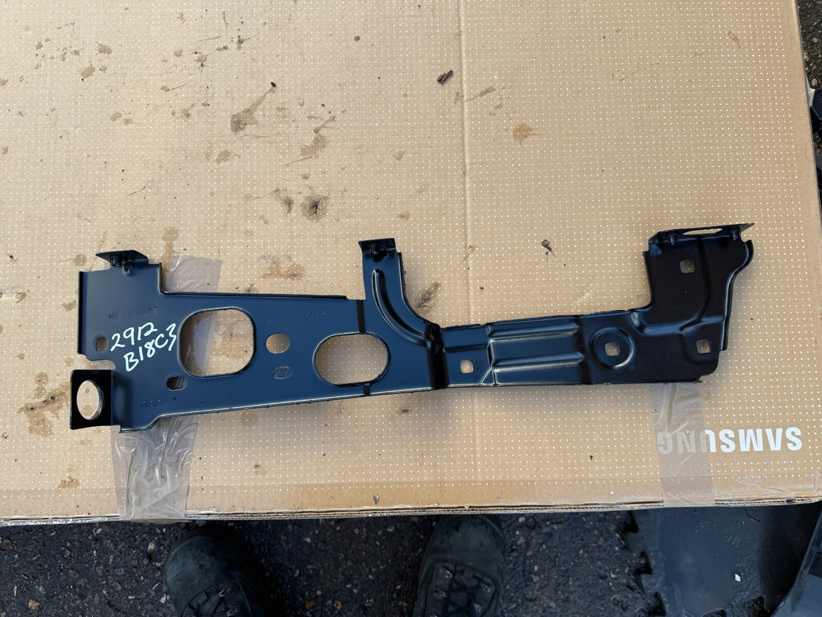 m8e2-16150-ae bracket land rover jaguar m8e216150ae