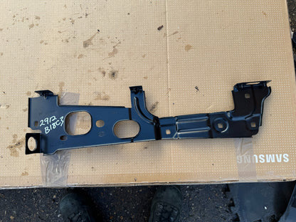 m8e2-16150-ae bracket land rover jaguar m8e216150ae