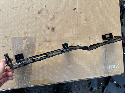 m8e2-16150-ae bracket land rover jaguar m8e216150ae