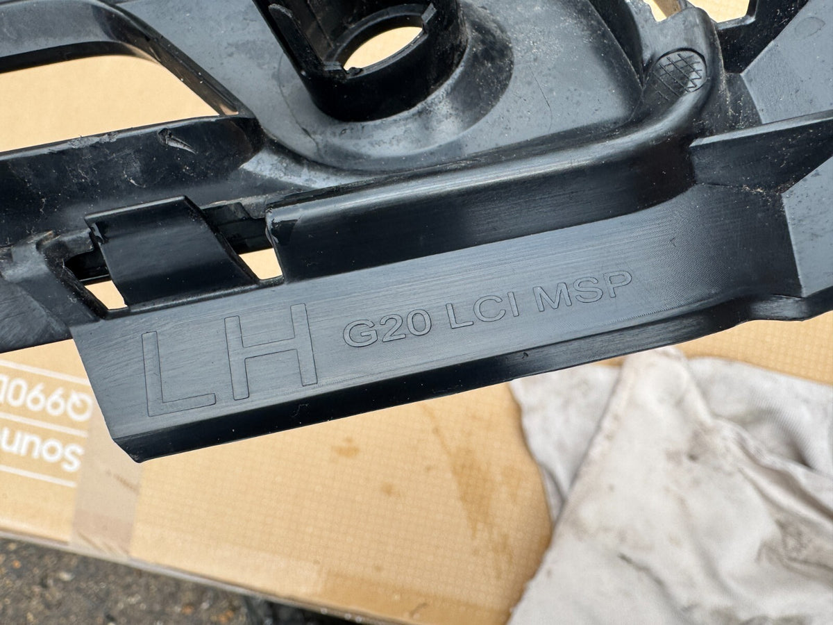 BMW 3 G20 G21 กระจังหน้าตัวล่างกันชนหน้า ซ้าย 8085467