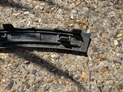 Polestar 2 Front arch trim 32216405 LH