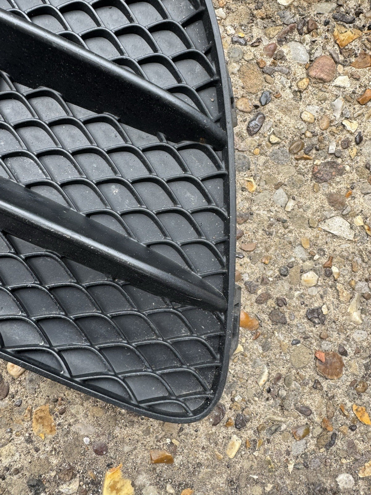 Mercedes X253 Front Bumper Grille Grid Cover Trim Strip Left N/S A2538853500