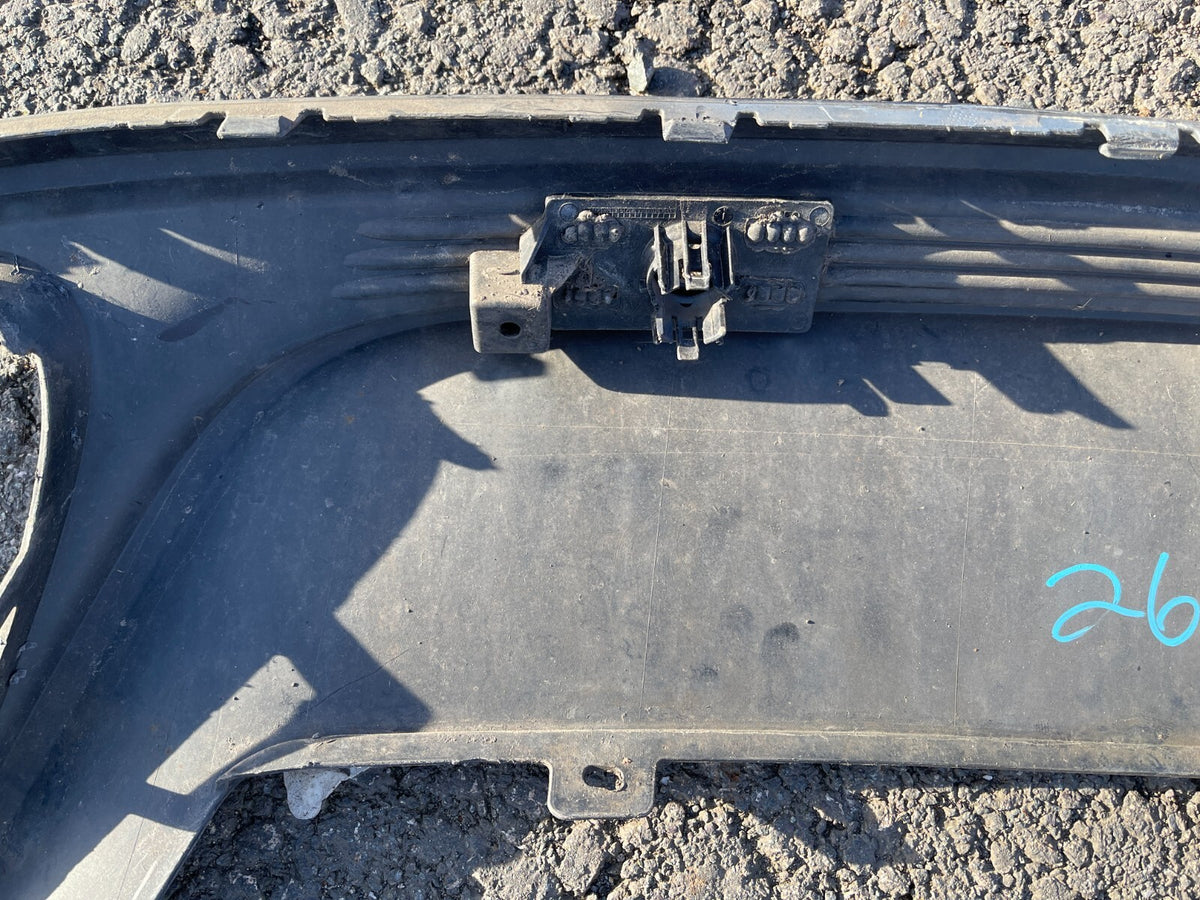 2016 คิ้วกันชนหลัง (Valance Trim) แท้ PORSCHE PANAMERA 971 หมายเลขชิ้นส่วน 971807521