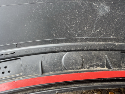 GENUINE VOLVO XC60 2018-2024 REAR LEFT SIDE WING FENDER MOLDING TRIM 31454801