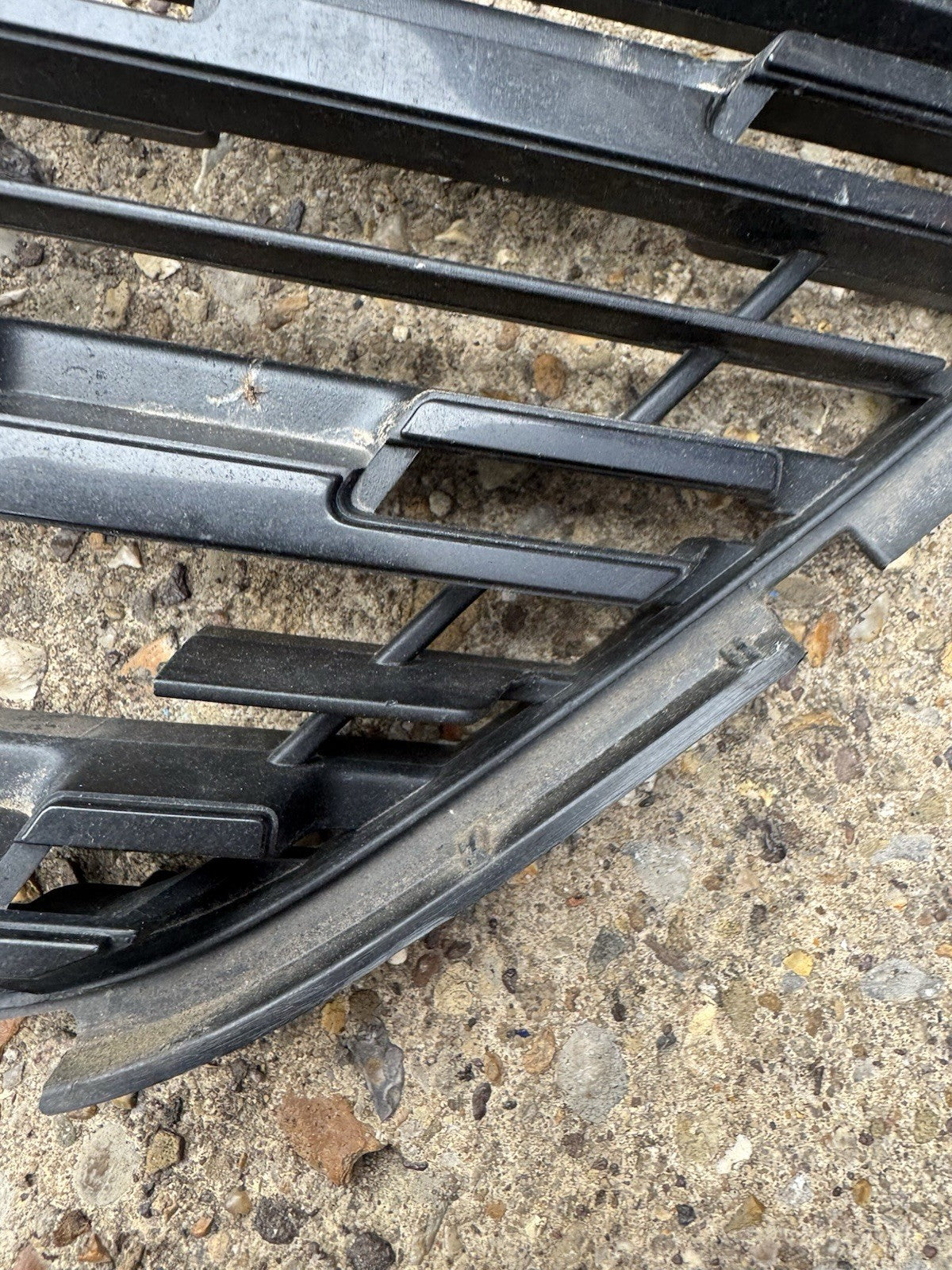 damaged Bumper Grill For Peugeot 308 2Nd Series AA38247938 EB2DT/HNP (13 )