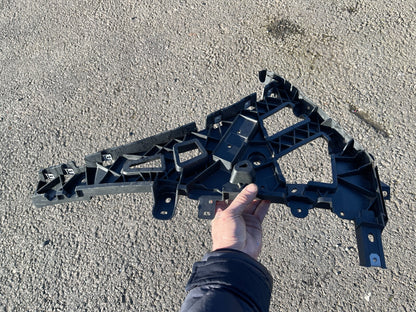 ขายึดกันชนหลังด้านซ้าย Jaguar F Pace X761 MK83-17B931-B แท้
