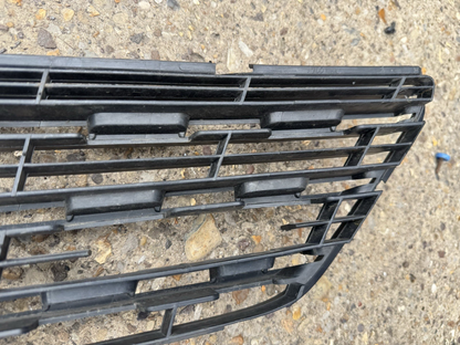damaged Bumper Grill For Peugeot 308 2Nd Series AA38247938 EB2DT/HNP (13 )