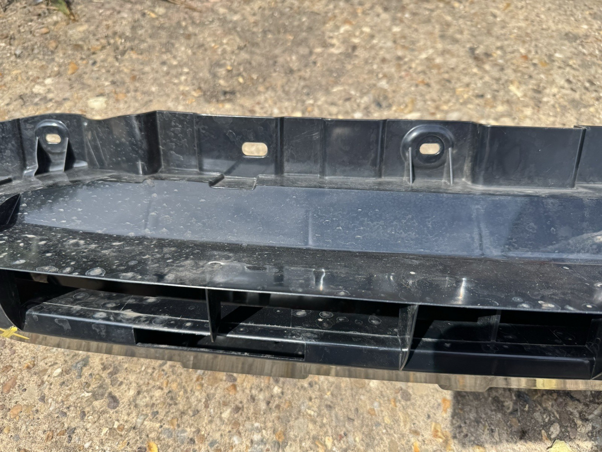 LAND ROVER DISCOVERY 5 L462 FRONT BUMPER SUPPORT BRACKET HY32-17A793-AB