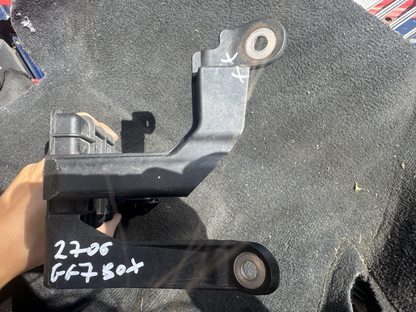 Mount Bracket - Volkswagen (5H6-907-456-B) cracked