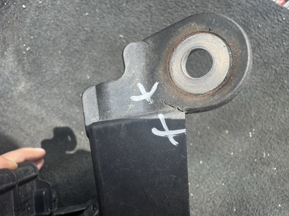 Mount Bracket - Volkswagen (5H6-907-456-B) cracked