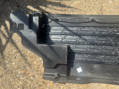 CRACKED Land Rover Discovery L462 Radiator Shutter HY32-8475-A Genuine