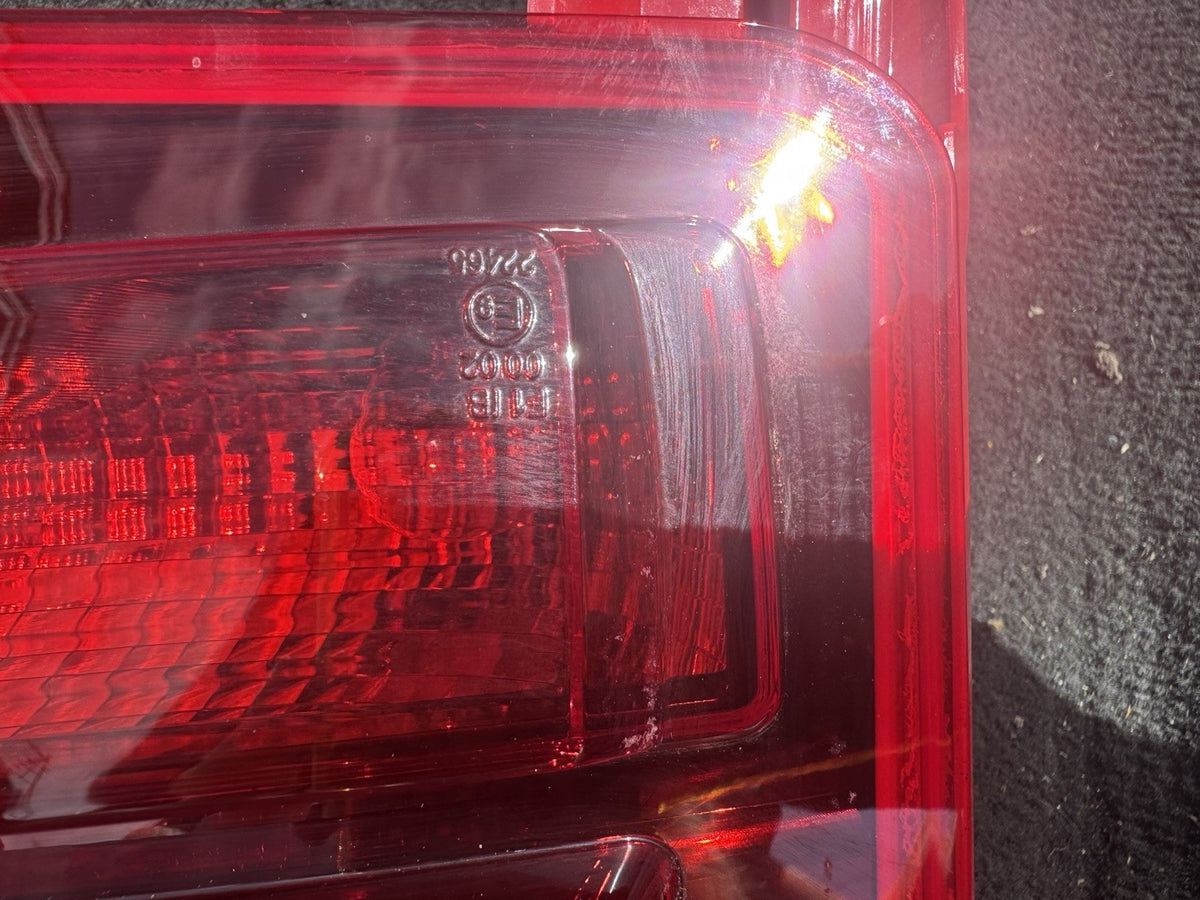 KIA SPORTAGE FOG LAMP REAR LEFT GT-LINE 92405R2100 MK5 NQ5 2021-2025