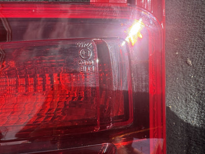 KIA SPORTAGE FOG LAMP REAR LEFT GT-LINE 92405R2100 MK5 NQ5 2021-2025