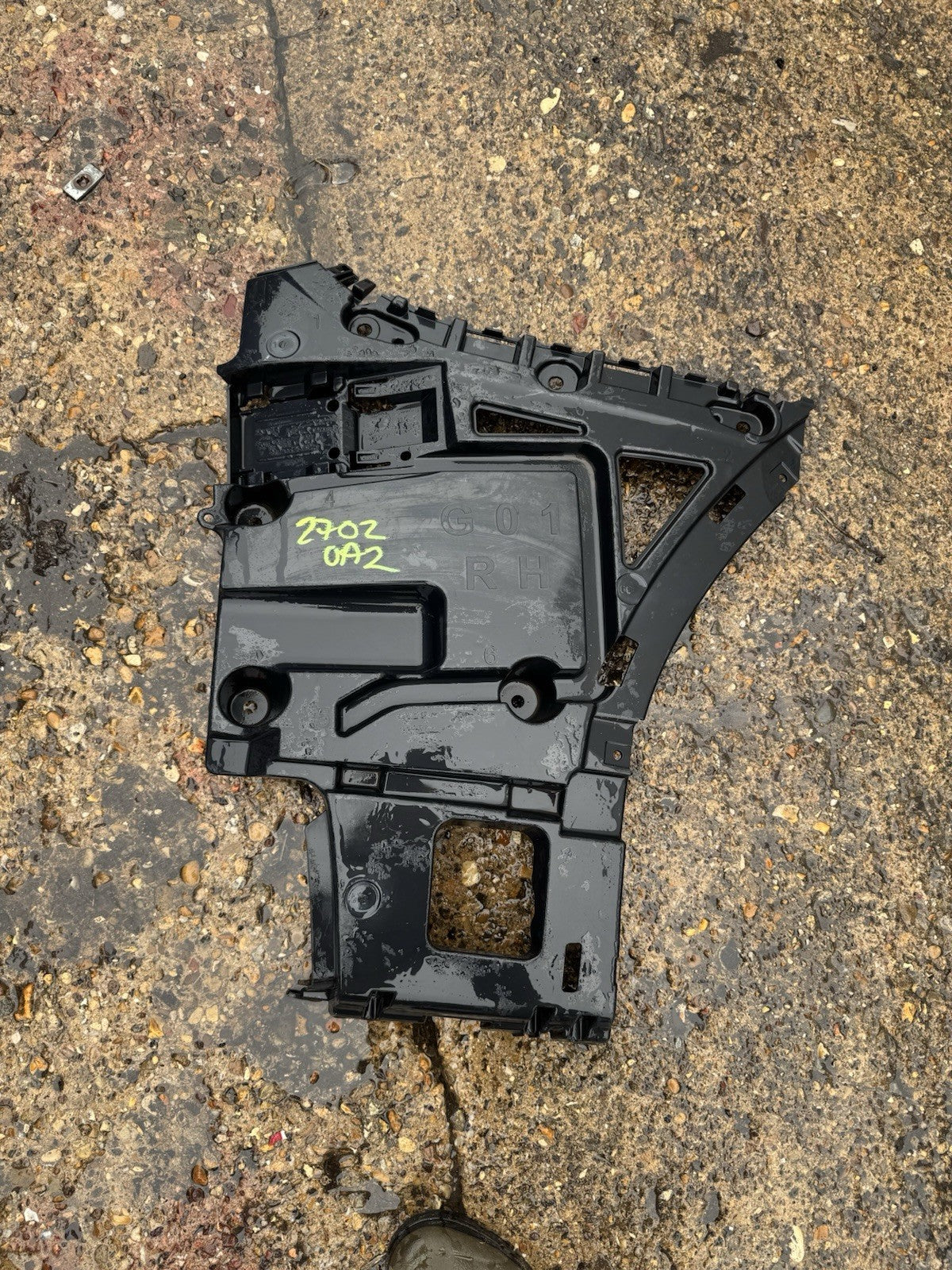 Bracket / Pangkon BUMPER BMW X5 \RH 5112 139605-14