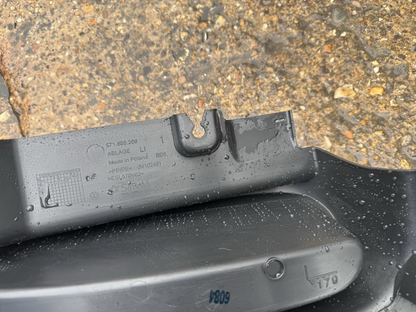 TRIM PENUTUP UJUNG SILL KIRI VW TIGUAN III 571868269