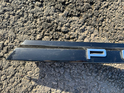 PORSCHE PANAMERA 971 ทริมครอบฝาท้ายกระโปรงหลัง 971827044 แท้