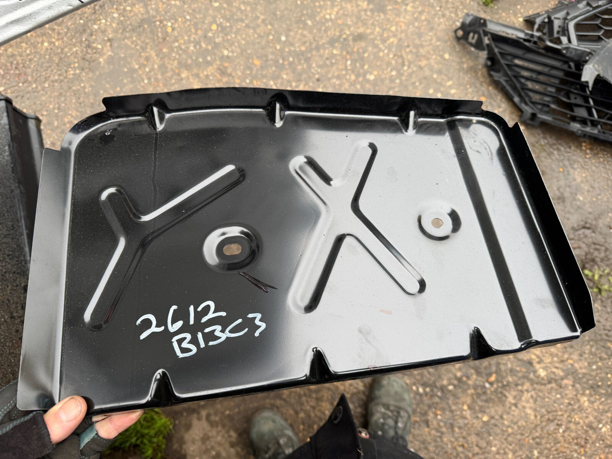 TESLA MODEL 3 แผ่นต่อพื้นห้องเก็บสัมภาระท้าย ซ้าย 1089593-00-BL OEM