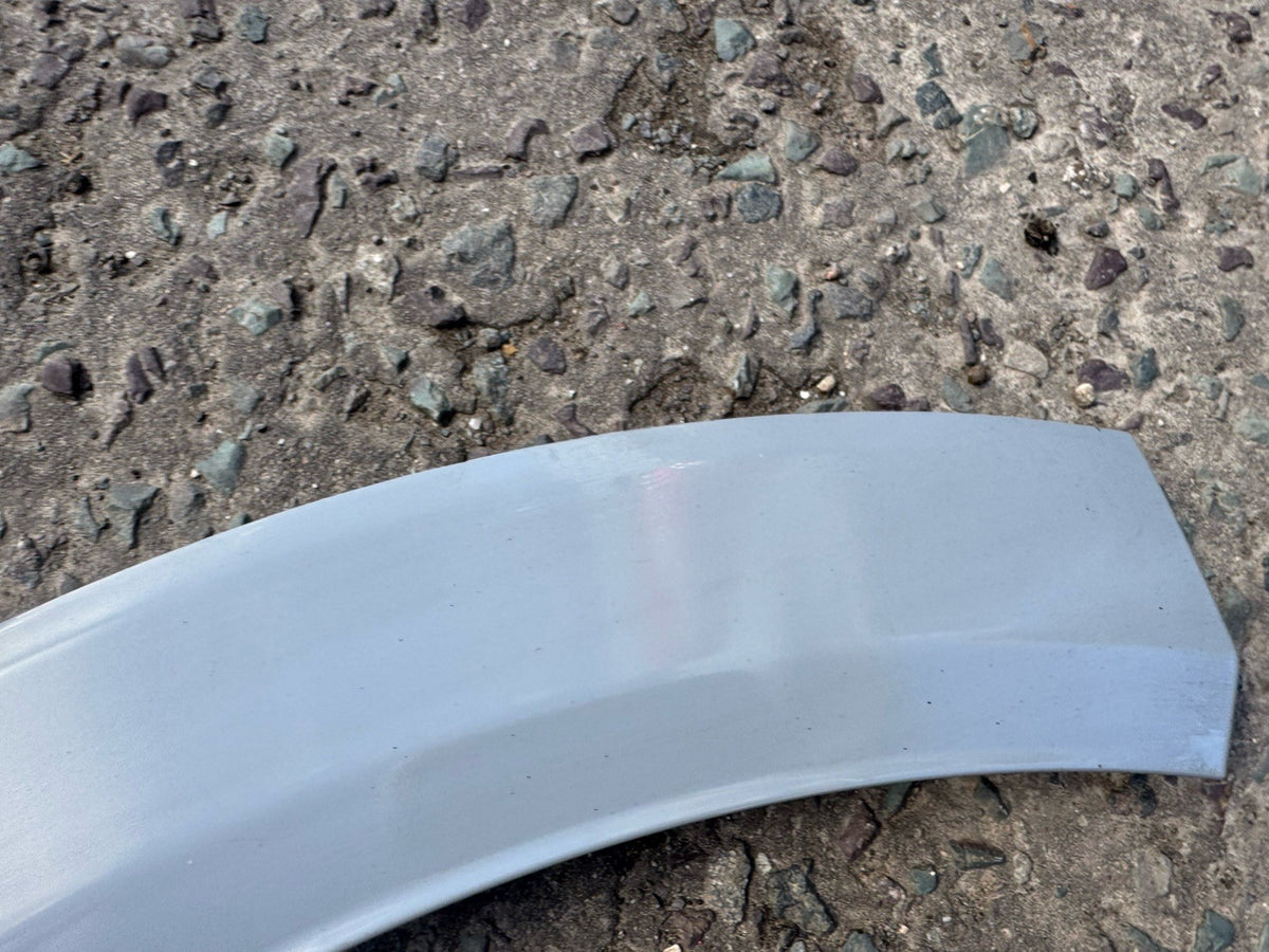 FORD PUMA ST LINE 2019-25 Trim Over Fender Belakang LH L1TB-S286D03 sisi PENGEMUDI