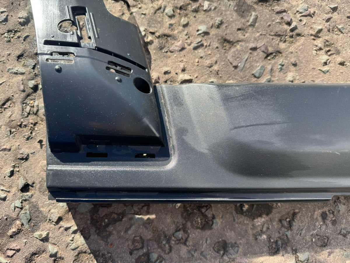 Molding Pintu Kanan Belakang Discovery 4 L319 9H22-20170-A