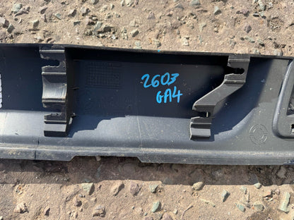 Molding Pintu Kanan Belakang Discovery 4 L319 9H22-20170-A