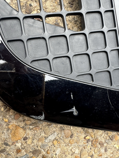 2024 LAND ROVER DEFENDER L663 PASSENGER SIDE WING TRIM N8B2-280B11-BA