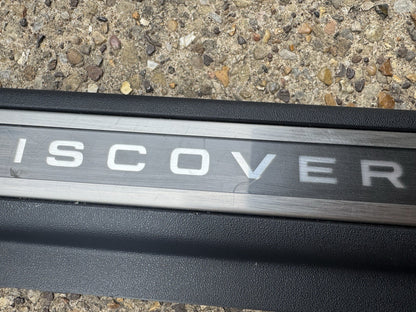2024 Discovery Sport D L550 Passenger Front Sill Trim (RDynamic) LK72-02349
