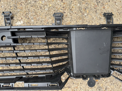 PEUGEOT 3008 Front Grill 2022-On | OEM 9839795580 Used Genuine