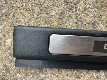 2024 Discovery Sport D L550 R Dynamic Sill Trim Drivers Front LK72-02348
