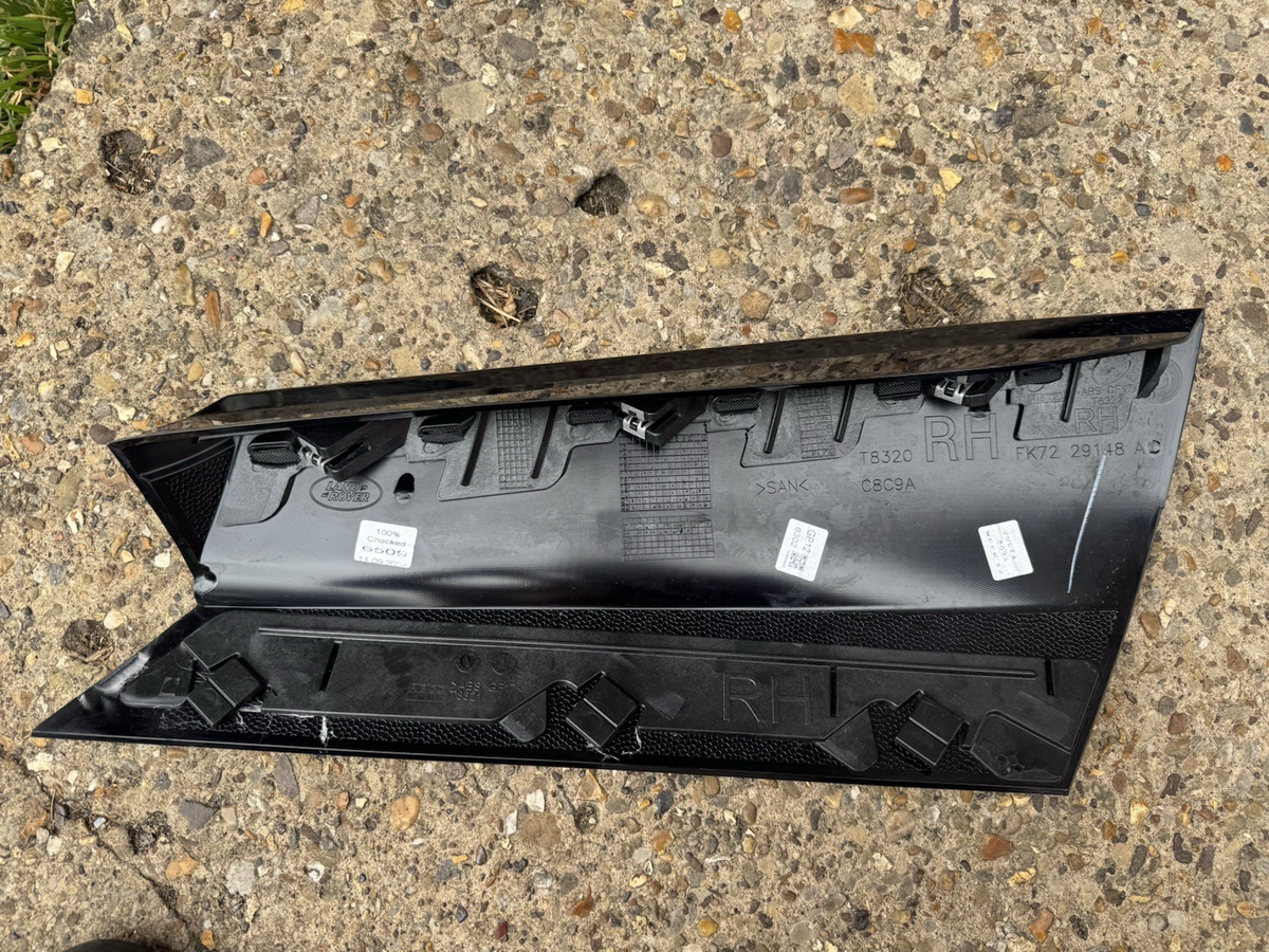 LAND ROVER DISCOVERY SPORT TD4 2013on D-Pillar Trim Right Side FK72-29148-AC