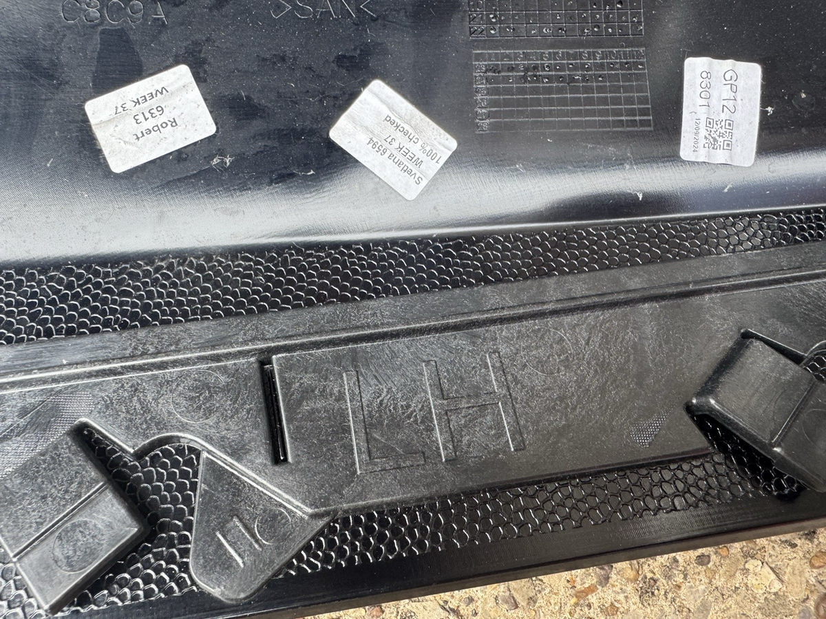 LAND ROVER DISCOVERY SPORT L550 REAR LEFT PILLAR TRIM MOULDING FK72-29149-AC