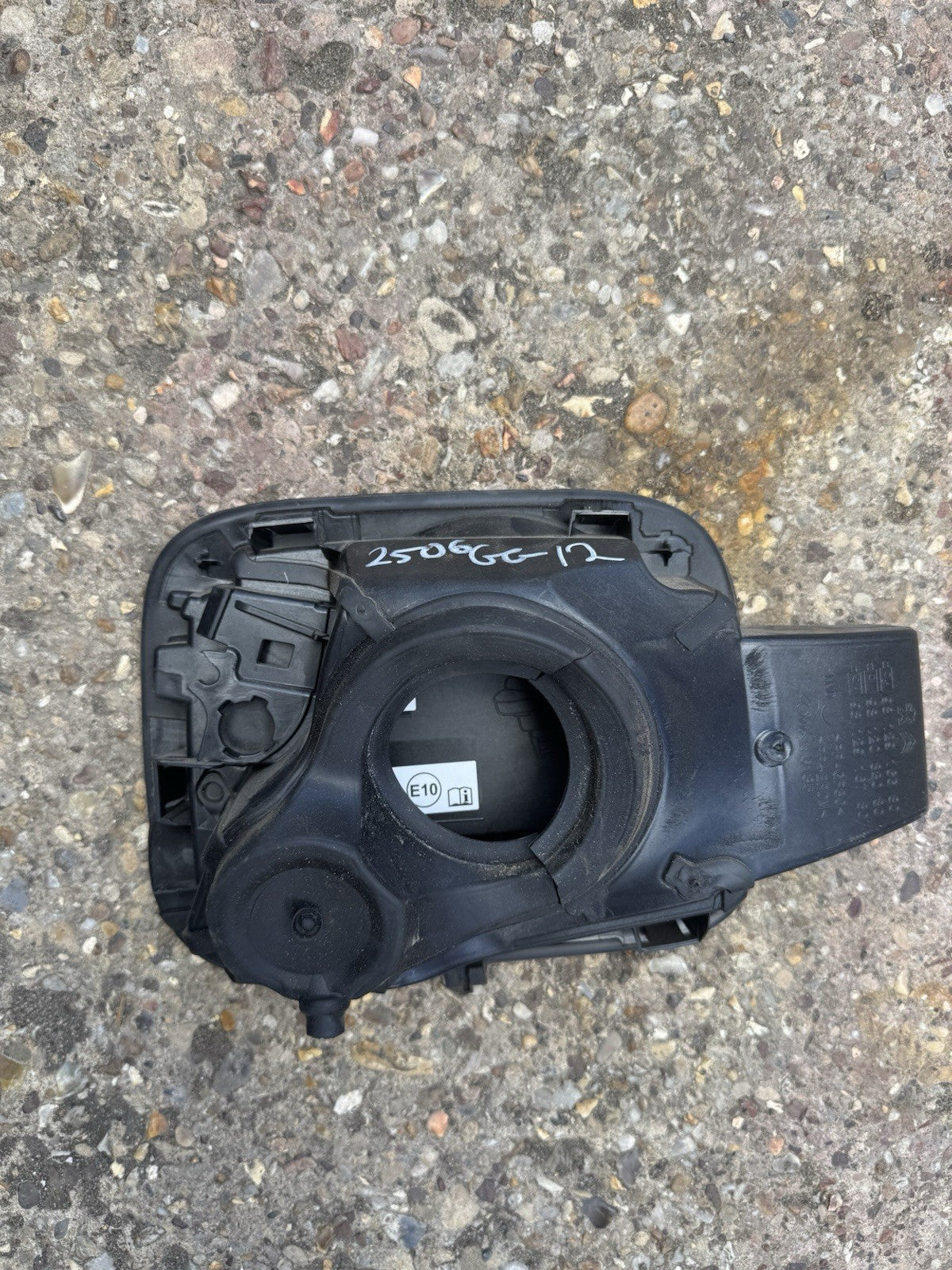 CITROEN C3  PETROL FUEL TANK FILLER FLAP COVER  9812916680