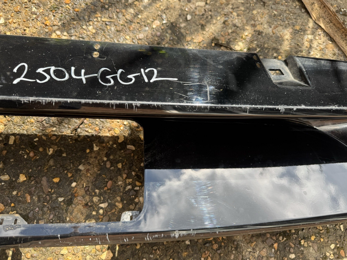 VOLKSWAGEN VW GOLF MK8 R LINE REAR LOWER BUMPER DIFFUSER 5H6.807.568.J 5H6807568