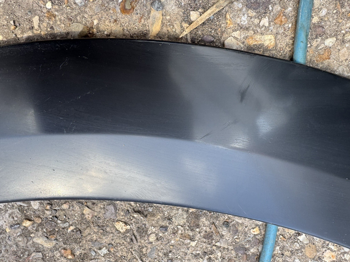 Genuine Volvo XC60 Left Rear Door Trim Moulding - Part Number 31650207