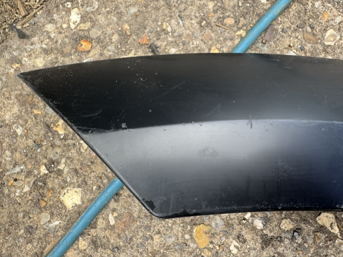 Volvo XC60 Wheel Arch Flare Moulding Genuine Front Left 39849250 2018-2023
