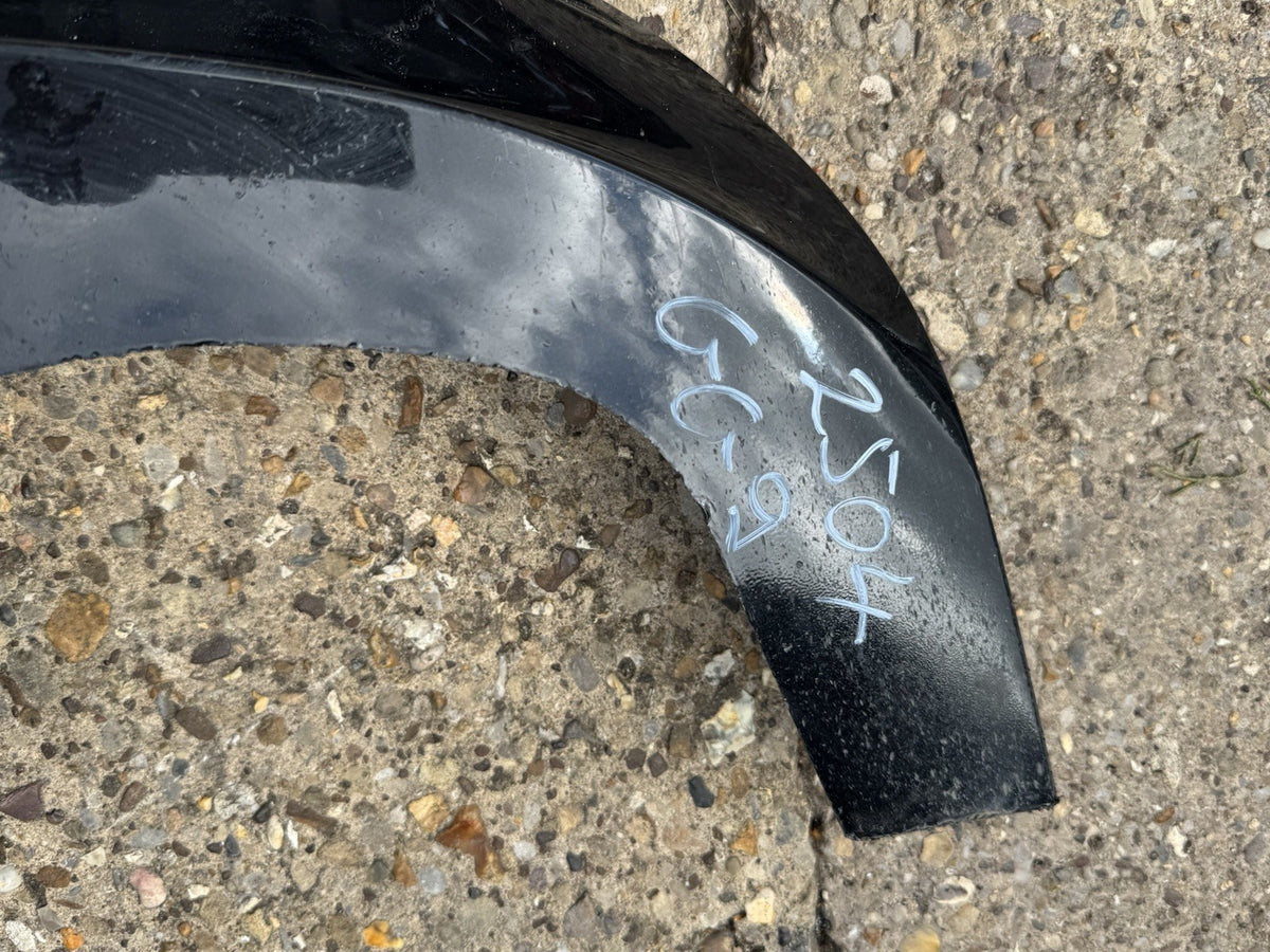 Volvo S90, V90 Rear bumper lower part trim 32136017