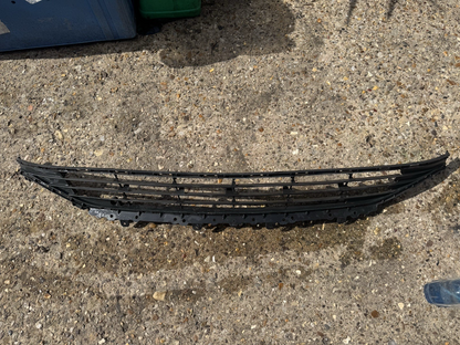 VAUXHALL ASTRA K FRONT CENTRE LOWER GRILLE GRILL 13423678 2016