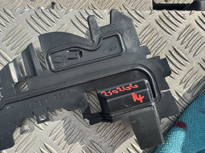 Peugeot 208 II air vent 9838100980