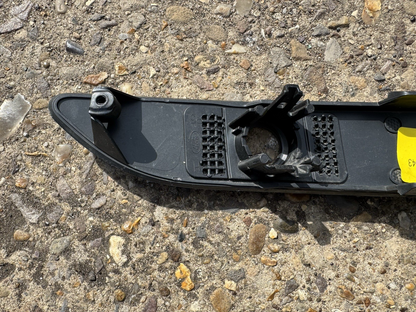 GENUINE RANGE ROVER EVOQUE REAR BUMPER LEFT TRIM M8D2-17D753-CA