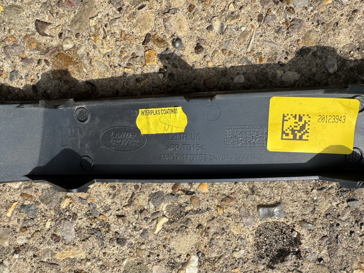 GENUINE RANGE ROVER EVOQUE REAR BUMPER LEFT TRIM M8D2-17D753-CA