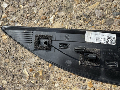 GENUINE RANGE ROVER EVOQUE L551 FRONT LEFT DOOR TRIM 2018-ON K8D229427AB