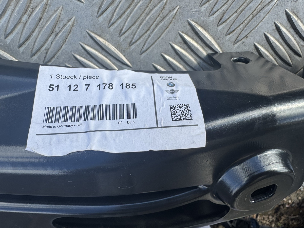BMW 5 E60 Rear Bumper Bracket Left Side 7178185 2007