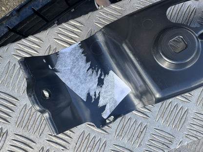 BMW 5 E60 Rear Bumper Bracket Left Side 7178185 2007