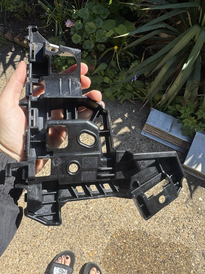 VAUXHALL ASTRA FRONT BUMPER MOUNT BRACKET RIGHT SIDE 13423687 2016 K MK7