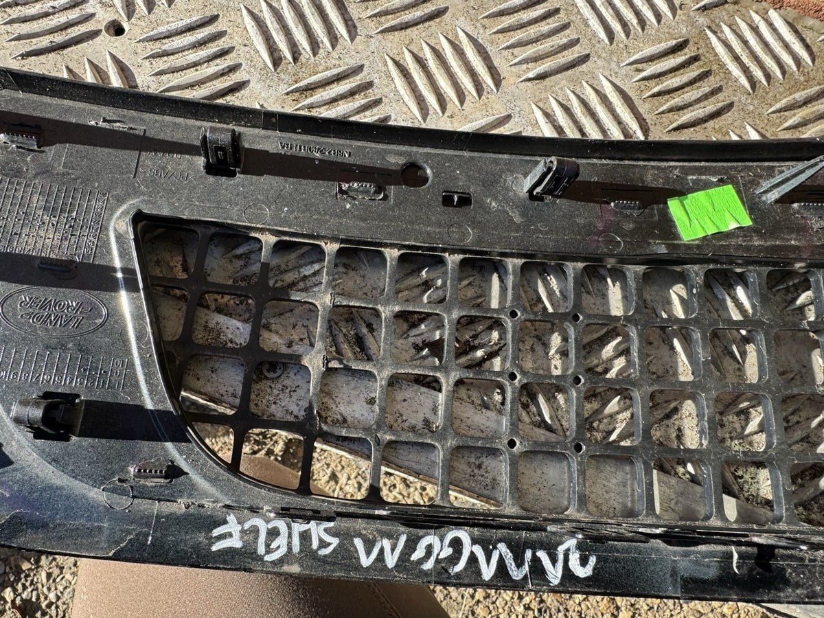 Land Rover Defender L663 Front Left Wing Air Vent Grill 2020 On N8B2-280B11-BA